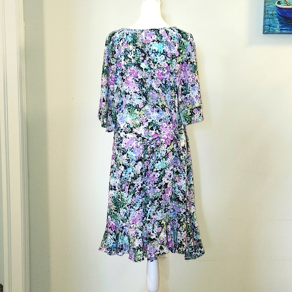 Emma & Michelle~ Beautiful Floral Dress Size XL - Picture 4 of 10